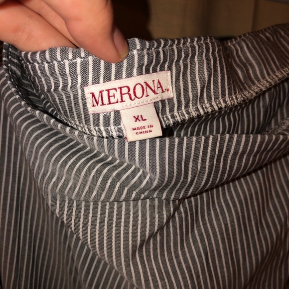 Off the shoulder long sleeve - Picture 3 of 3